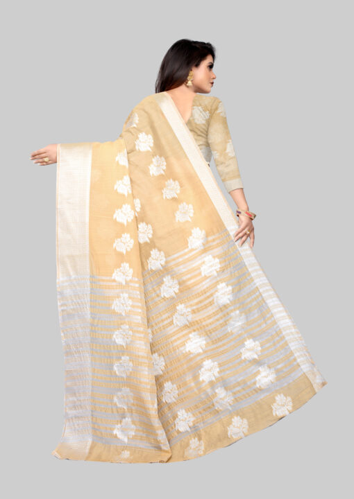 contrast blouse for beige saree