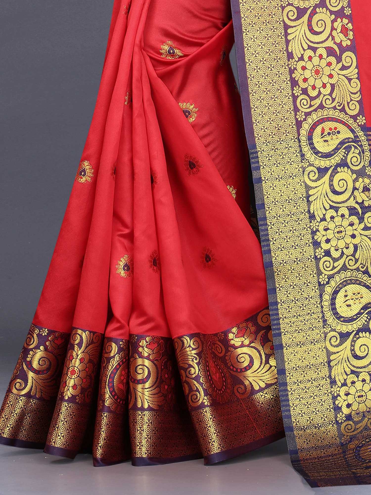 Red Bridal Saree: Buy Red Bridal Saree Online In India @ Karagiri